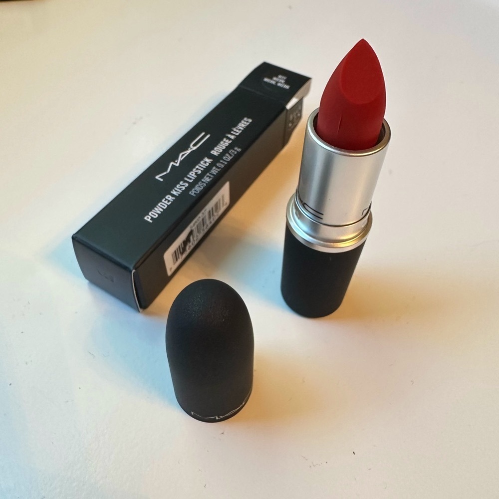 MAC Powder Kiss Lipstick in Werk, Werk, Werk NEW IN BOX
